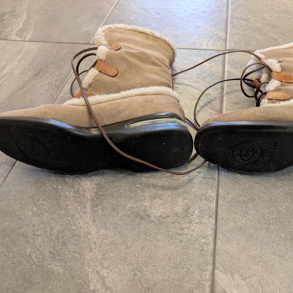 Cole Haan Nike Air Beige suede leather faux fur boots with laces - Picture 3 of 7